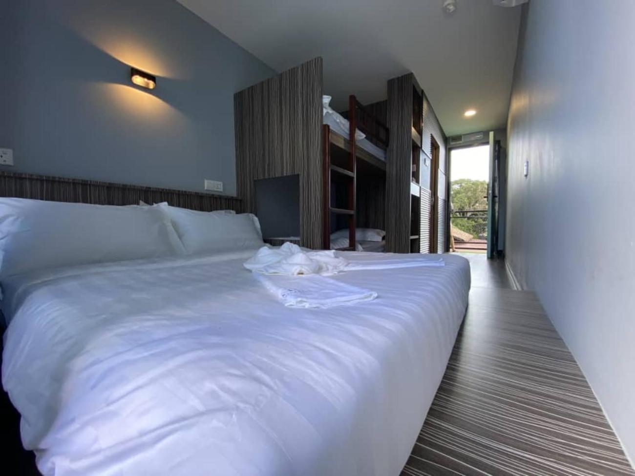 Boxinn The Kontena Home Semporna Exterior foto
