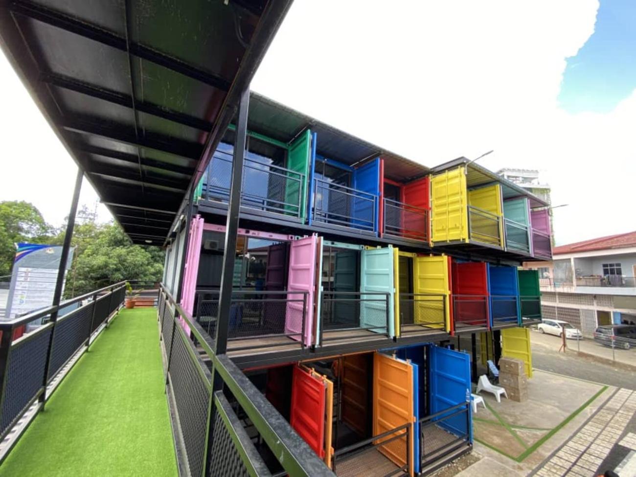 Boxinn The Kontena Home Semporna Exterior foto